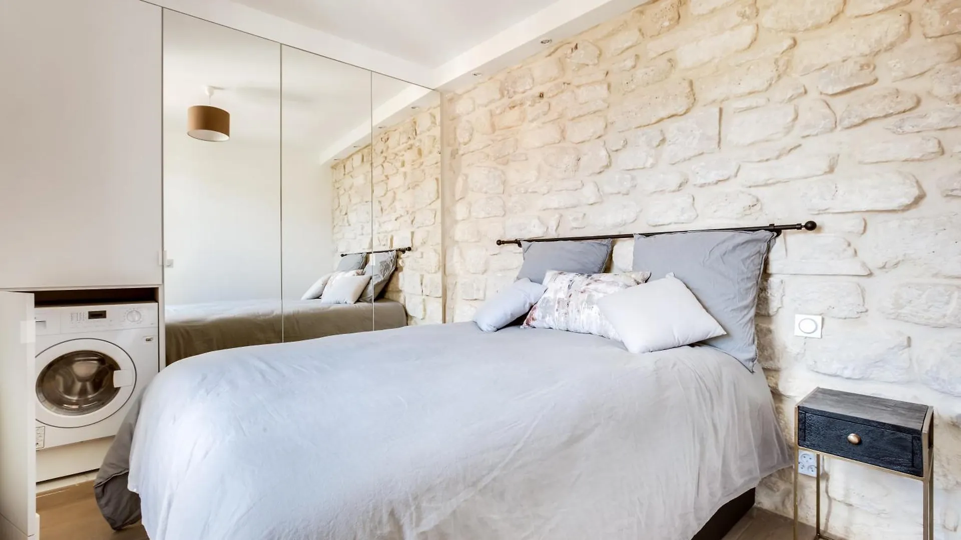 Appartement Volontaire à Paris France